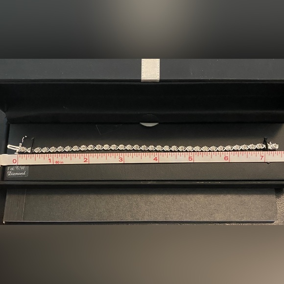 1 Ct Diamond Bracelet in Sterling Silver - Picture 3 of 4